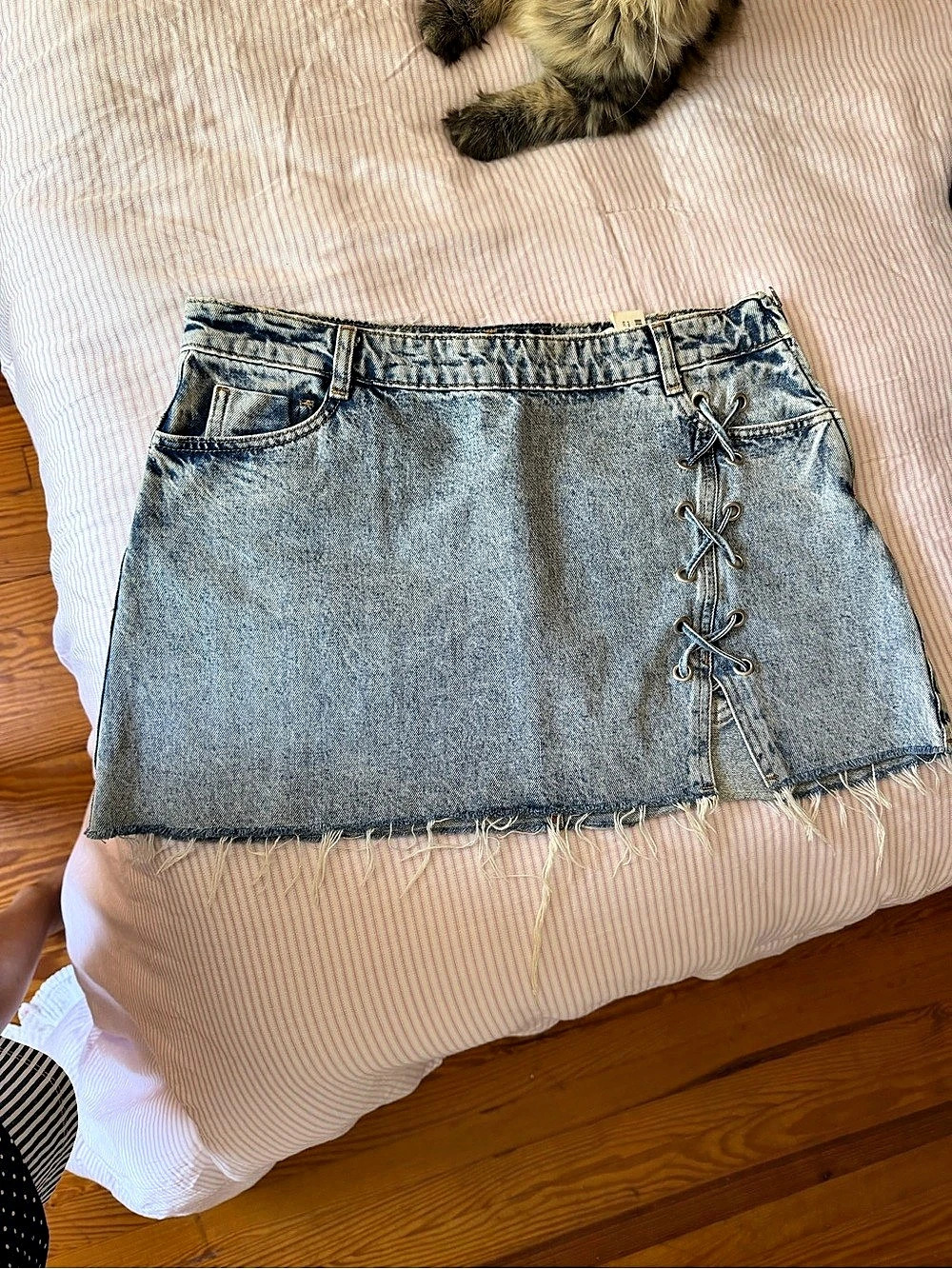 Light Wash Denim Mini Skirt Lace Up Side Detail Raw Frayed Hem Y2K